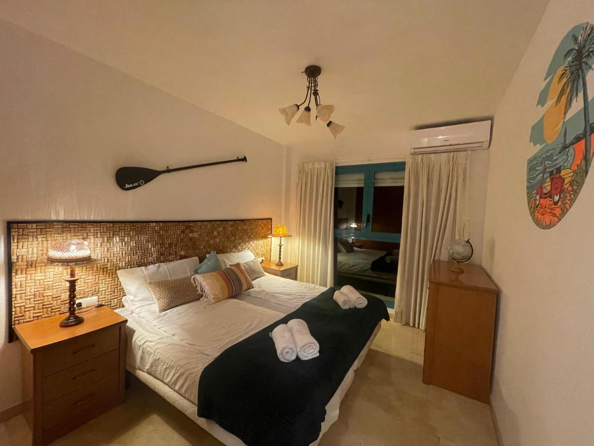 Traveler'S Beach Apartment With Sea View, Free Coffee & Parking ベニドルム エクステリア 写真