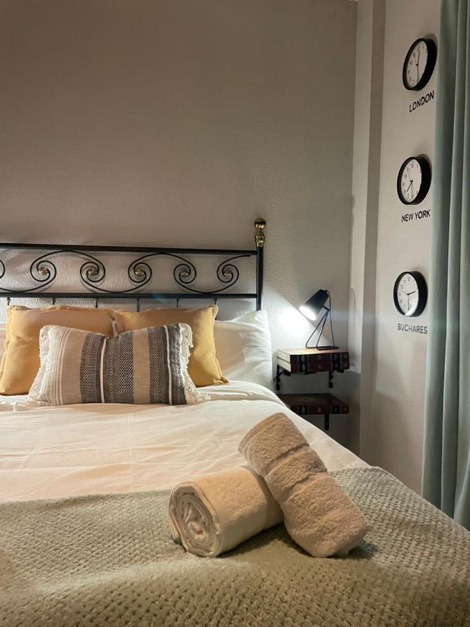 Traveler'S Beach Apartment With Sea View, Free Coffee & Parking ベニドルム エクステリア 写真